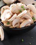 les-eminces-de-champignon-blanc
