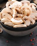 les-eminces-de-champignon-blanc-1