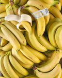 la-main-de-5-bananes