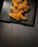 les-filets-de-poulet-facon-aiguillette-pane-300g