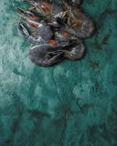 les-crevettes-semi-decortiquees-crues-de-madagascar-bio