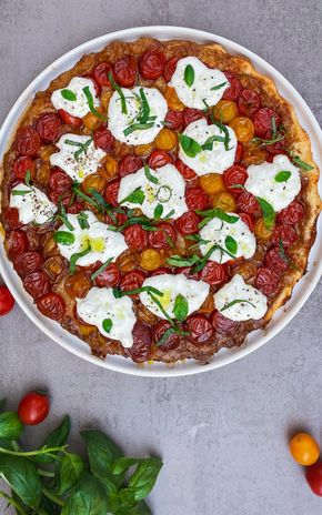 La Tarte tatin tomates basilic et burrata