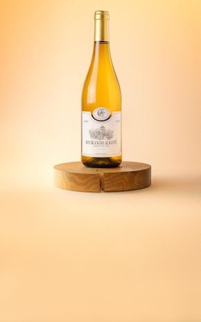 Le Vin blanc Bourgogne aligoté AOP