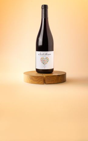 Le Vin rouge Saint Amour AOP