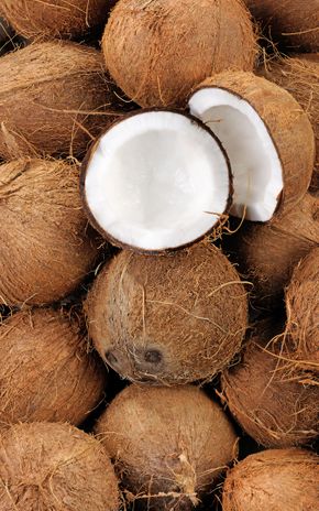 La Noix de coco entière