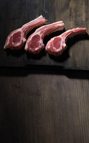 Les Côtes d'agneau découvertes ***