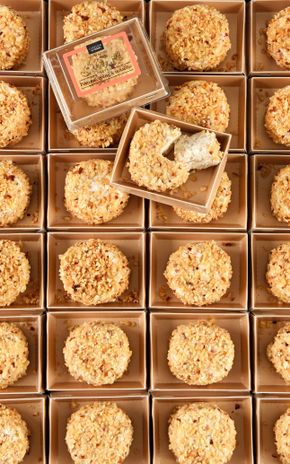 Le Chèvre enrobé pomme coing et noisette