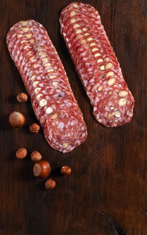 Le Saucisson sec aux noisettes