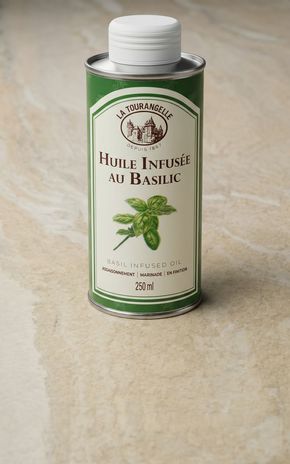 L'Huile infusée au basilic "La Tourangelle"