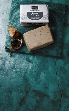 Le Beurre à l'ail noir