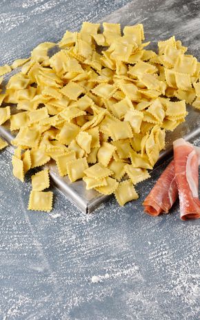 Les Raviolini frais jambon cru