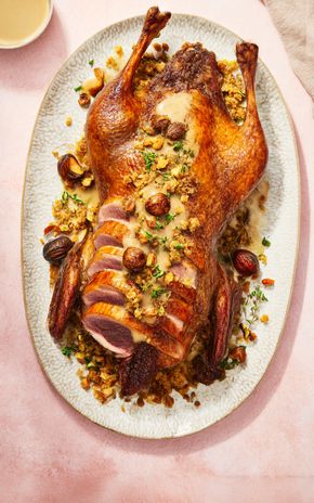 La Canette farcie au foie gras et aux marrons