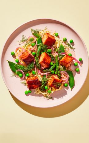 La Salade de Pâtes, Asperges et Saumon Laqué