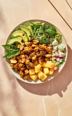 La Salade de poulet mariné