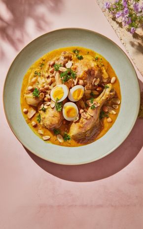 Le Pollo en Pepitoria
