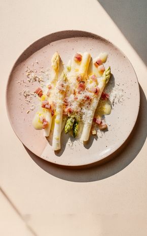 Les Asperges Blanches au guanciale