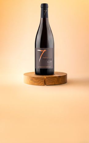 Le Vin rouge "Coteaux de l'Ardèche 2024" Les Sept Pierres