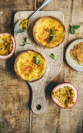 Les Tartelettes crème brûlée aux fruits de la passion