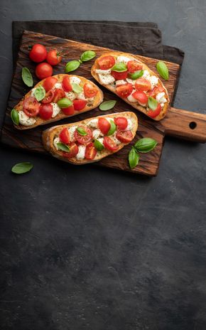 La Bruschetta tomates-basilic