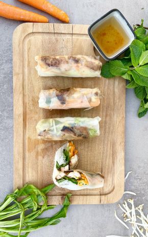 Les Rouleaux de printemps au poulet mariné