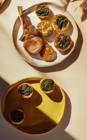 La Côte de porc et galette épinard-comté
