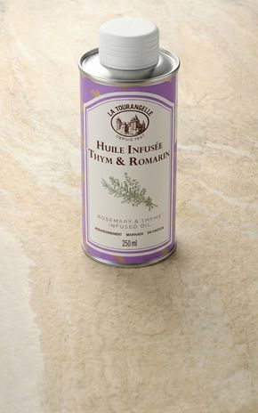 L'Huile infusée au thym et romarin "La Tourangelle"
