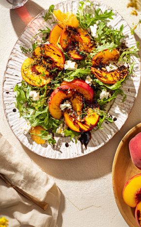 La Salade de nectarines rôties, feta et roquette