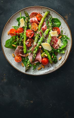 La Salade d’asperge au parmesan et jambon
