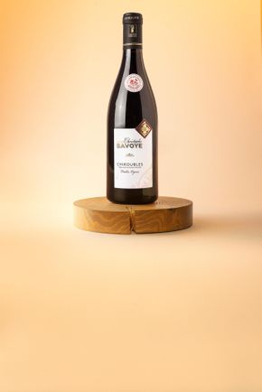 Le vin rouge "Vieilles Vignes" Chiroubles AOP HVE