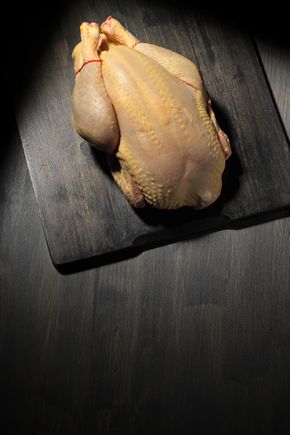 Le Poulet Fermier entier jaune