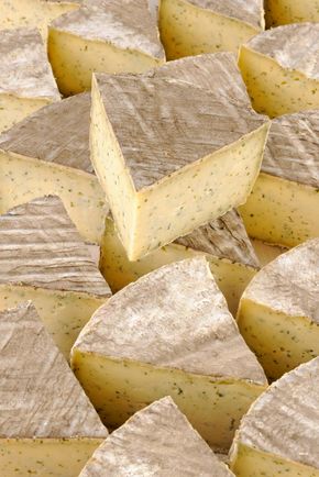 La Tomme à l'ail des ours "Coop de Yenne"