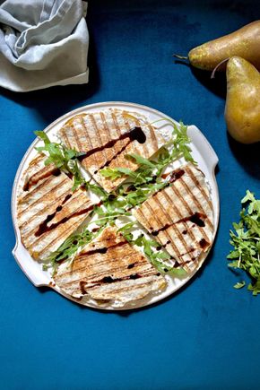 Quesadillas poires et fromage de chèvre