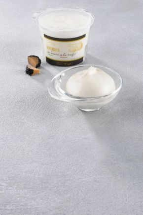La Burrata des Pouilles à la truffe blanche du Piémont