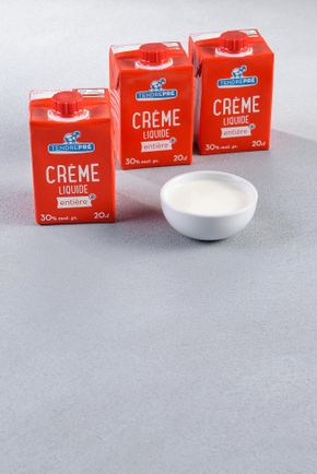 La Crème liquide entière UHT 30%  "Tendre Pré"