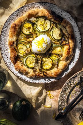 La Tarte rustique courgette burrata et parmesan