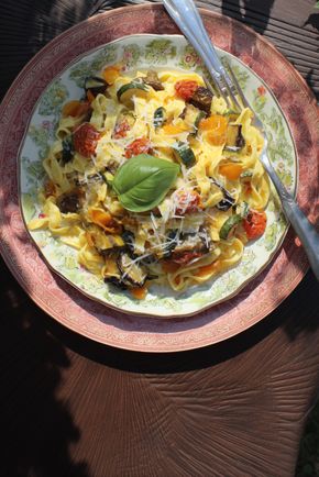 Les Pâtes crémeuses aux légumes du soleil