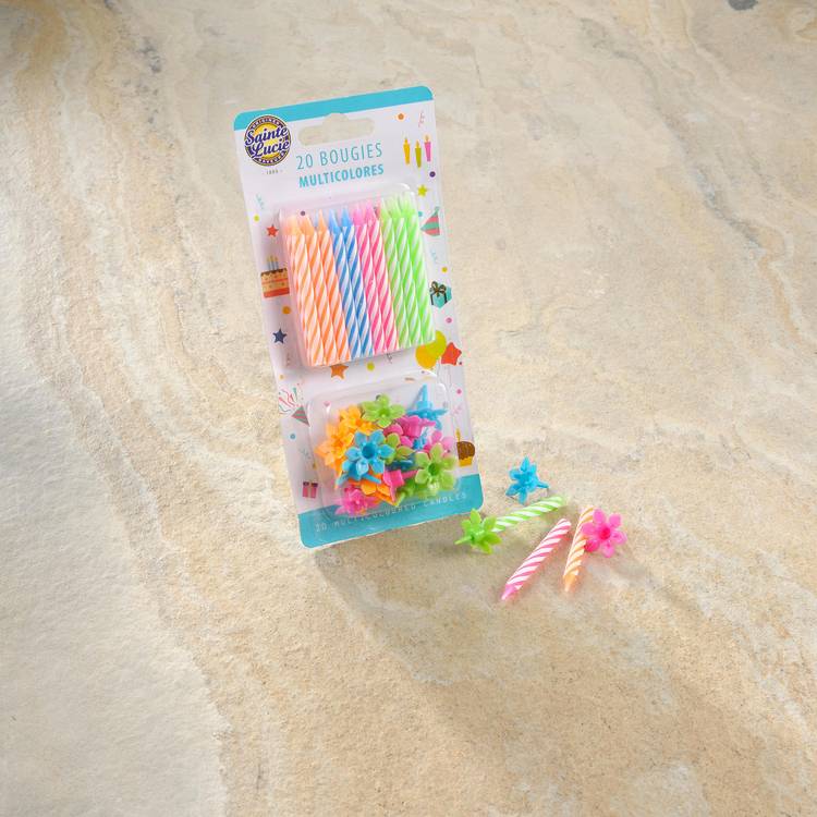 Les Bougies et bobèches multicolores