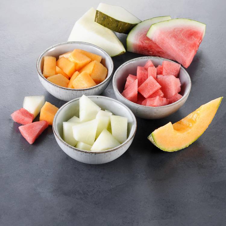 Les melons et pastèque en cubes