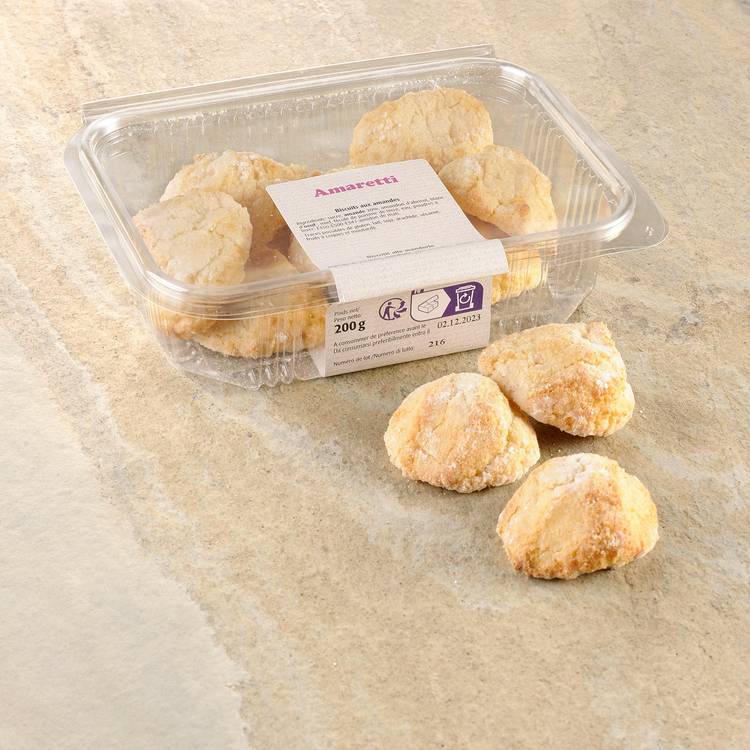 Les Biscuits amaretti fourrés aux amandes