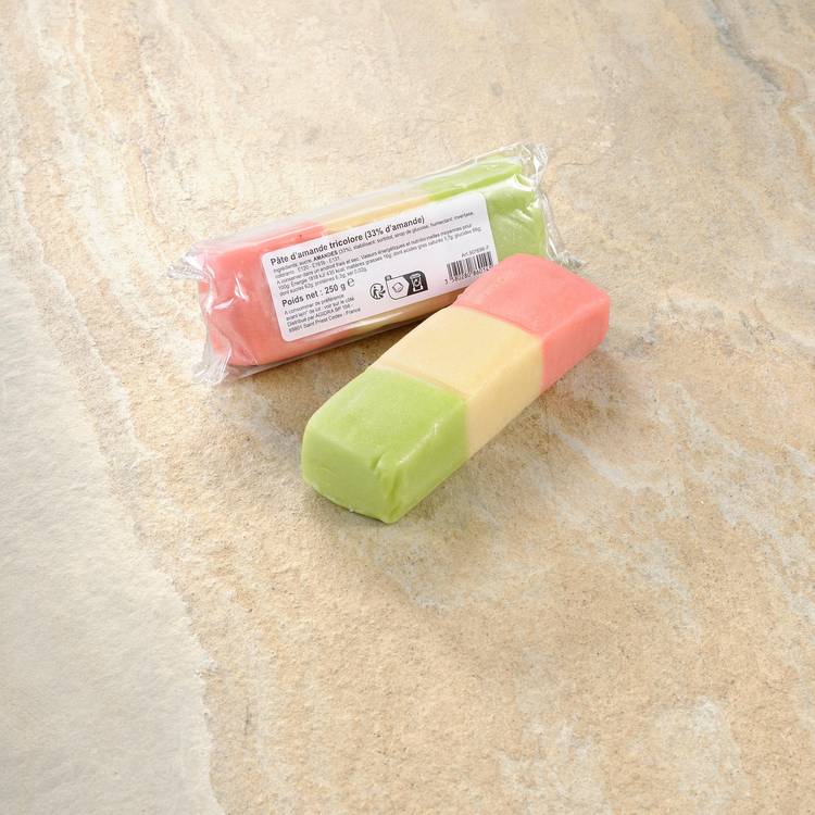 La Pâte d'amande tricolore