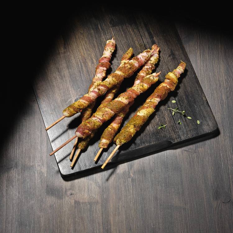 Les Brochettes de porc torsadées à la provençale