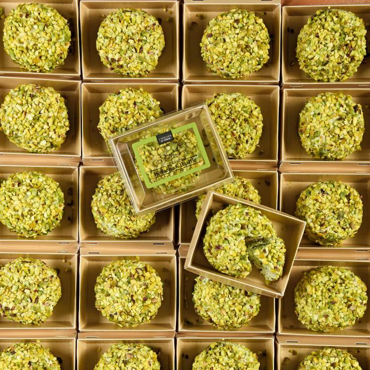 Le Chèvre enrobé de pistache et basilic