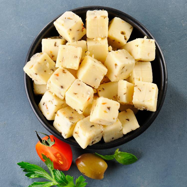 Le Fromage tomates olives en cubes