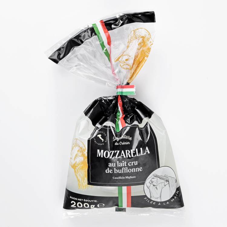 La Mozzarella di Bufala Campana filée à la main DOP - 2