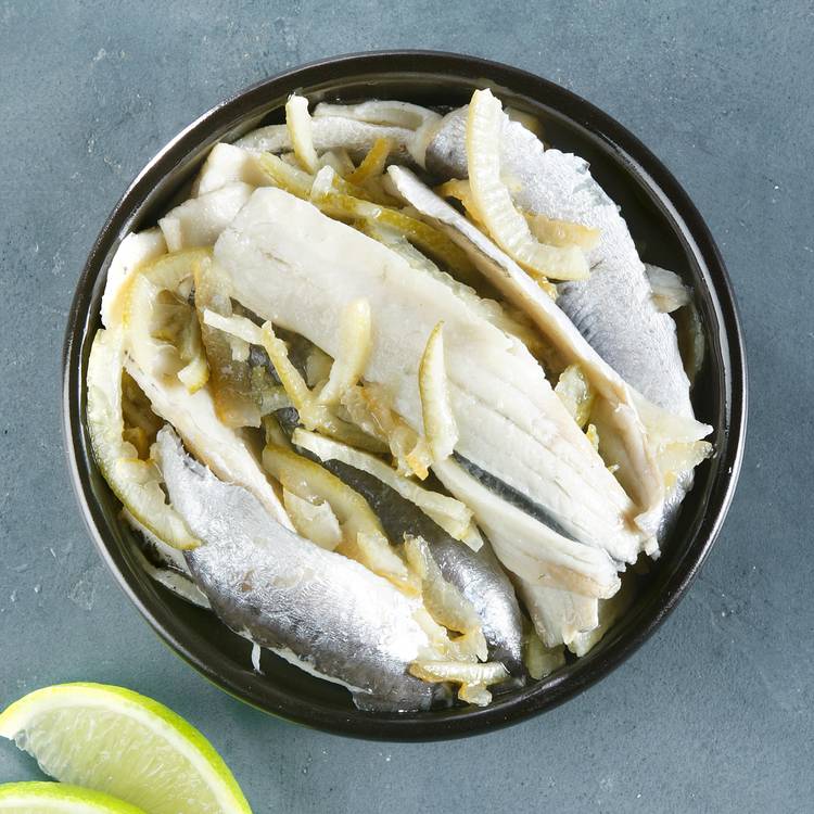 Les Tapas de sardines marinées au citron vert et yuzu