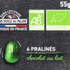 La Boîte de 6 petits œufs praliné noisette enrobés de chocolat au lait BIO
