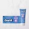 Le Dentifrice blanchissant "Oral-B"