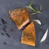 Le Pavé de saumon fumé à chaud à la provençale