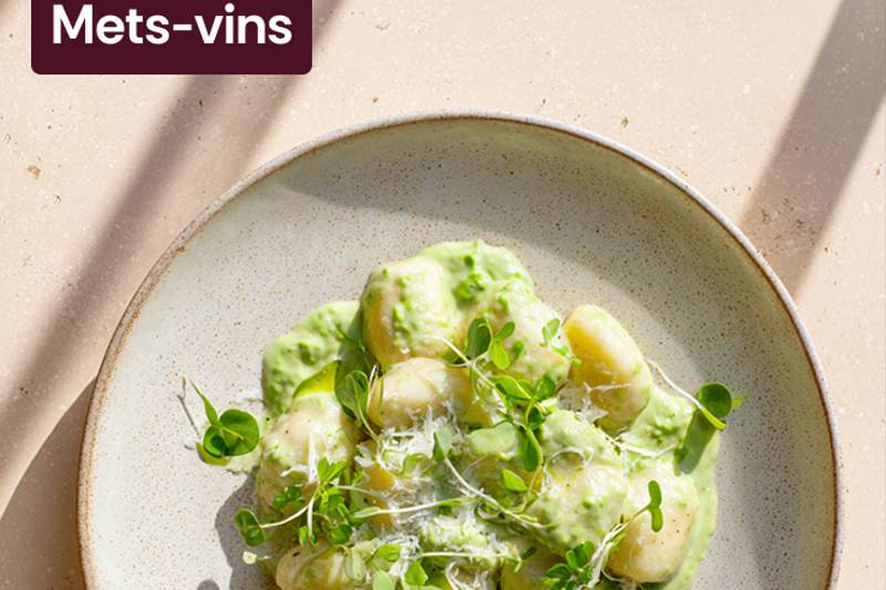 Les Gnocchis, crème de petits pois & straciatella