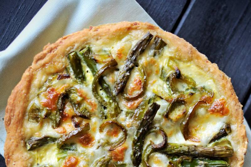 La Quiche aux asperges et au jambon
